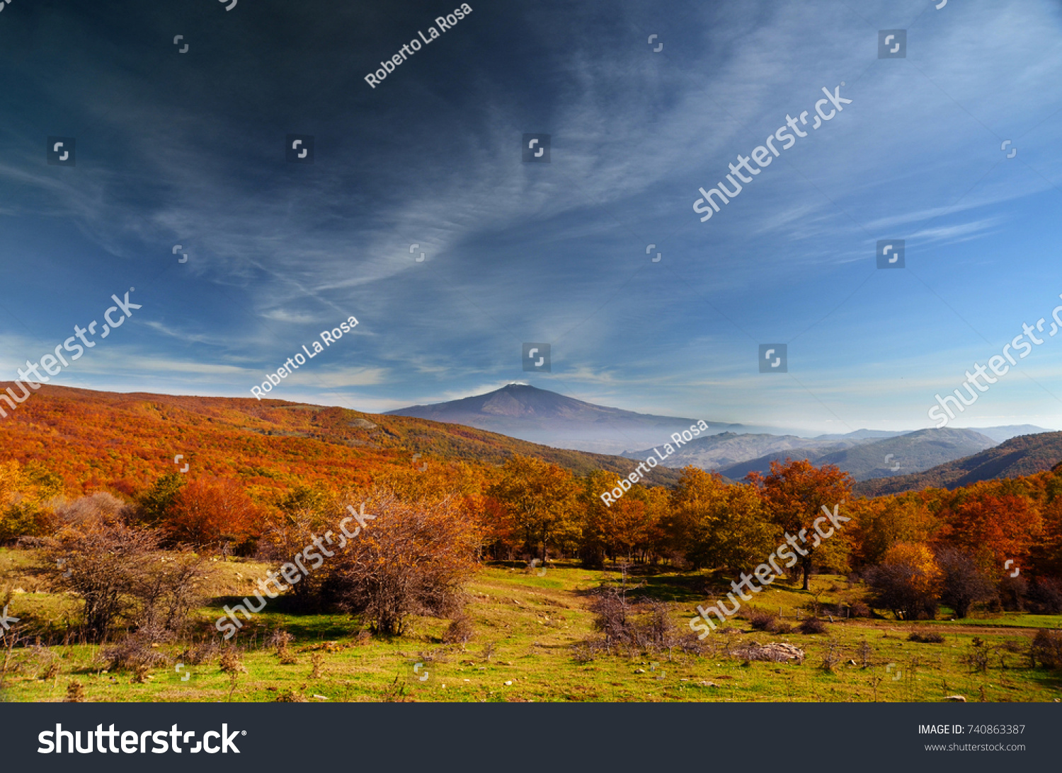 stock-photo-mount-etna-as-seen-from-nebrodi-park-on-a-clear-autumn-day-sicily-italy-740863387 stock-photo-mount-etna-as-seen-from-nebrodi-park-on-a-clear-autumn-day-sicily-italy-740863387